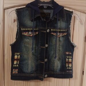 Rue21 Denim Vest with Hood and Tribal Accents Womens Size S